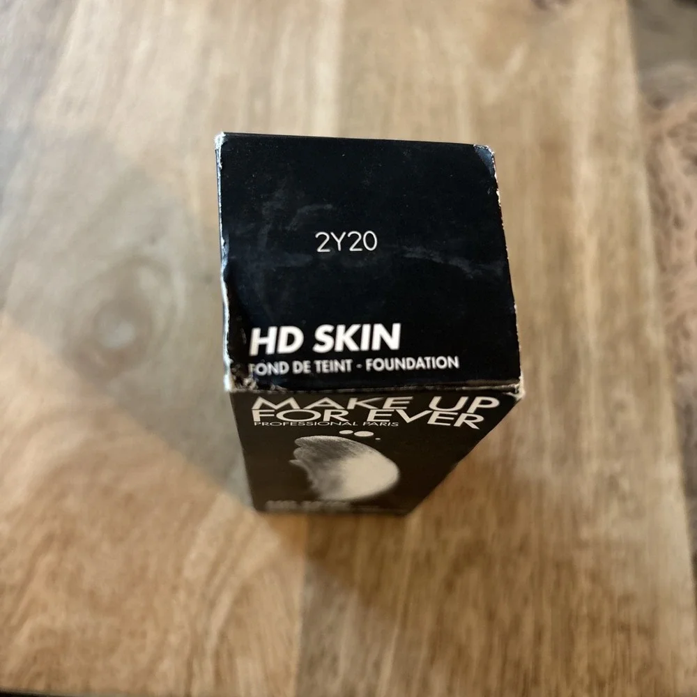 Make Up For Ever HD Skin Undetectable Foundation - 2y20 New Box